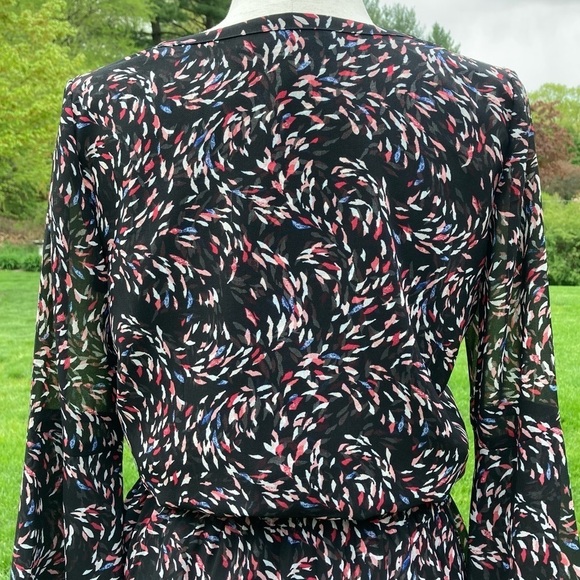 WHBM Flowy Print Long Sleeve Dress Black - Picture 15 of 16